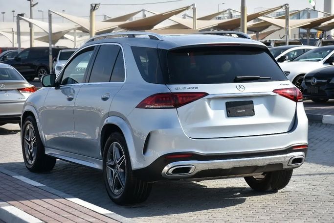 Used Mercedes-Benz GLE 450 II (V167), 3.0 l, 2022 in Sharjah by Alfaris Used Cars, Silver color. Other | AUTO.AE
