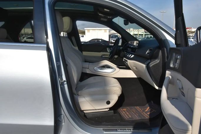 Used Mercedes-Benz GLE 450 II (V167), 3.0 l, 2022 in Sharjah by Alfaris Used Cars, Silver color. Other | AUTO.AE