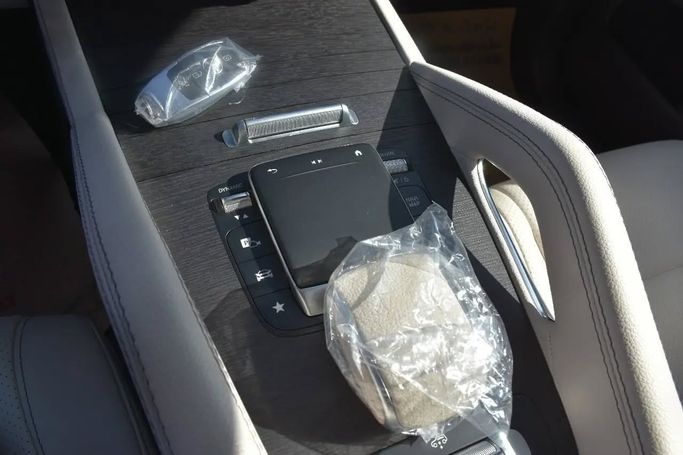 Подержанный Mercedes-Benz GLE 450 II (V167), 3.0 л, 2021 в Шардже от Alfaris Used Cars Белый цвет. Other | AUTO.AE