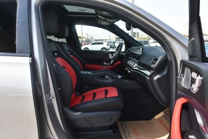 Подержанный Mercedes-Benz GLE 350 II (V167), 2.0 л, 2020 в Шардже от Alfaris Used Cars Серебристый цвет. Other | AUTO.AE