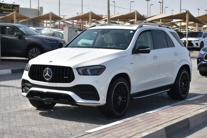 Подержанный Mercedes-Benz GLE 350 II (V167), 2.0 л, 2020 в Шардже от Alfaris Used Cars Белый цвет. Other | AUTO.AE