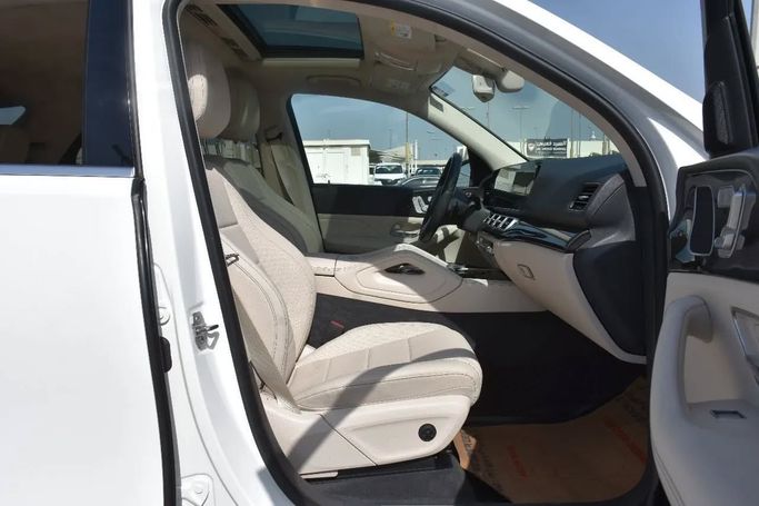 Подержанный Mercedes-Benz GLE 350 II (V167), 2.0 л, 2020 в Шардже от Alfaris Used Cars Белый цвет. Other | AUTO.AE