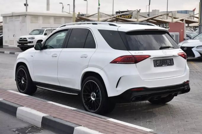 Подержанный Mercedes-Benz GLE 350 II (V167), 2.0 л, 2021 в Шардже от Alfaris Used Cars Белый цвет. Other | AUTO.AE