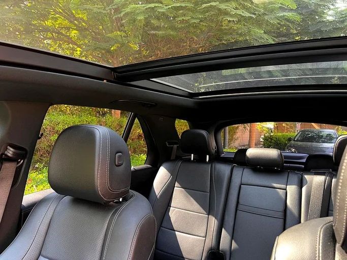 Подержанный Mercedes-Benz GLE 350 II (V167), 2.0 л, 2020 в Шардже от Karkuk Used Cars Синий цвет. Американская | AUTO.AE