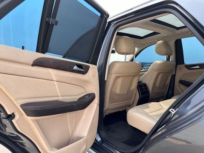 Подержанный Mercedes-Benz GLE 400 I (W166), 3.0 л, 2016 в Шардже от Berlin Used Cars Серый цвет. GCC | AUTO.AE