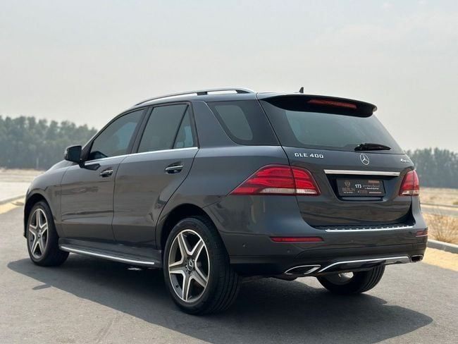 Подержанный Mercedes-Benz GLE 400 I (W166), 3.0 л, 2016 в Шардже от Berlin Used Cars Серый цвет. GCC | AUTO.AE
