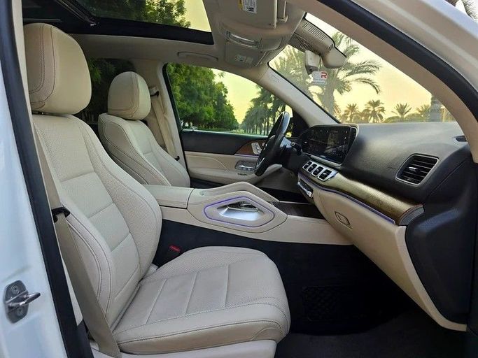 Used Mercedes-Benz GLE 350 II (V167), 2.0 l, 2020 in Sharjah by Al Luluah Al Baithaa, White color. American Specs | AUTO.AE