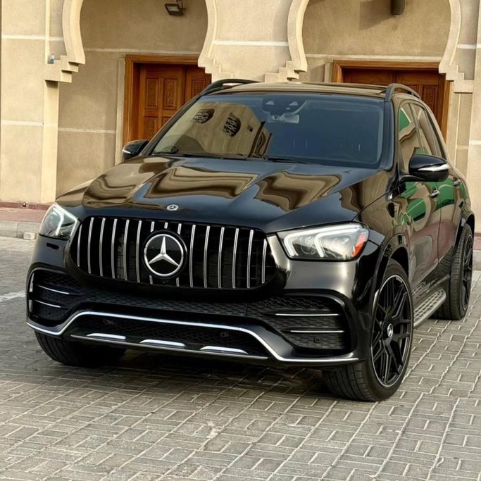 Подержанный Mercedes-Benz GLE 580 II (V167), 4.0 л, 2020 в Шардже от Sarmad Cars Черный цвет. Other | AUTO.AE