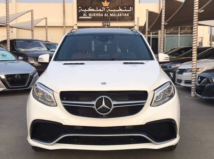 Used Mercedes-Benz GLE 350 I (W166), 3.5 l, 2017 in Sharjah by Al Nukhba Al Malakyah Used Cars, White color. American Specs | AUTO.AE