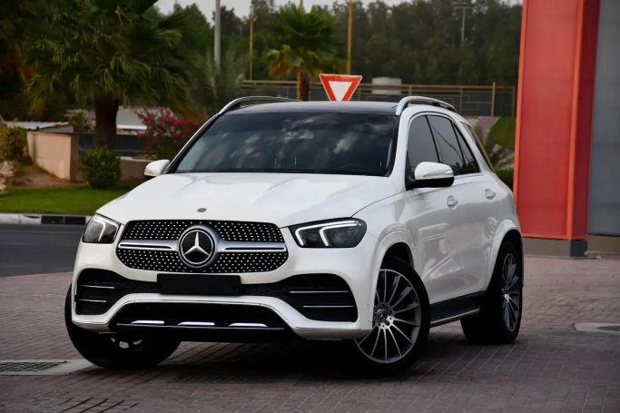 مستعملة Mercedes-Benz GLE 450 II (V167), 3.0 l, 2019 في في الشارقة من AL WEAM USED CARS، اللون أبيض. مواصفات الخليج | AUTO.AE