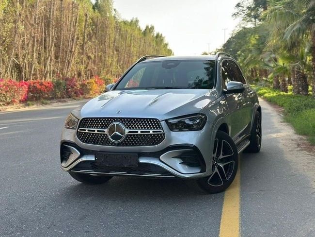 Used ⁦Mercedes-Benz GLE 350 II (V167) Facelift, 2.0 l, 2025⁩ in UAE, Sharjah by AL TAWEEL MOTORS, Silver color. American Specs | AUTO.AE | Listing #288554