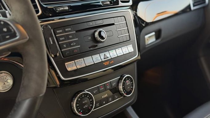 Used Mercedes-Benz GLS AMG 63 AMG I (X166), 5.5 l, 2017 in Sharjah by Badar Used Cars, White color. Japanese Specs | AUTO.AE