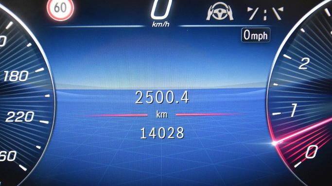 Подержанный Mercedes-Benz GLS 450 II (X167) Рестайлинг, 3.0 л, 2024 в Шардже от Alfaris Used Cars Черный цвет.  | AUTO.AE
