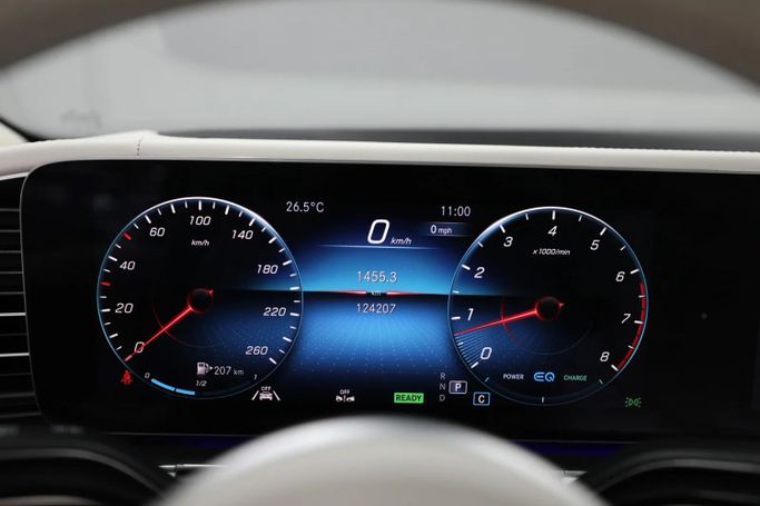 Подержанный Mercedes-Benz GLS 450 II (X167), 3.0 л, 2020 в Шардже от Al Qassem Cars Trading Серебристый цвет. Американская | AUTO.AE