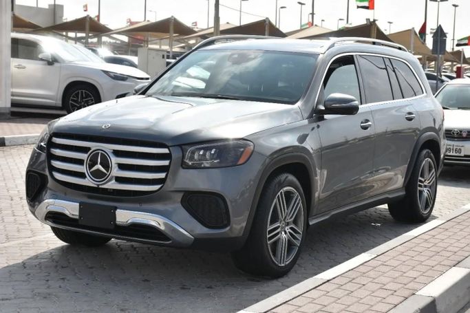 Подержанный Mercedes-Benz GLS 450 II (X167) Рестайлинг, 3.0 л, 2024 в Шардже от Alfaris Used Cars Серебристый цвет. Other | AUTO.AE