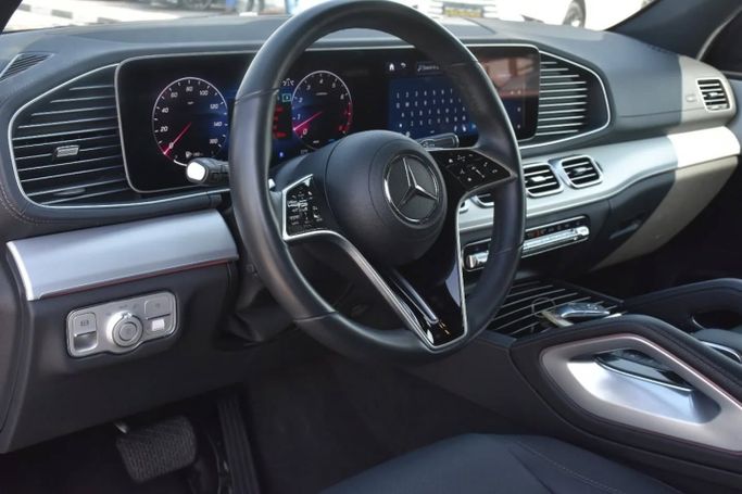 Подержанный Mercedes-Benz GLS 450 II (X167) Рестайлинг, 3.0 л, 2024 в Шардже от Alfaris Used Cars Черный цвет. Other | AUTO.AE