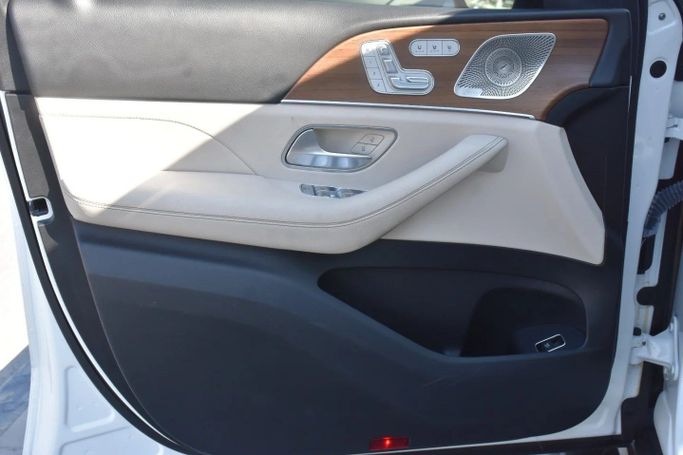 Used Mercedes-Benz GLS 450 II (X167) Facelift, 3.0 l, 2024 in Sharjah by Alfaris Used Cars, White color. Other | AUTO.AE