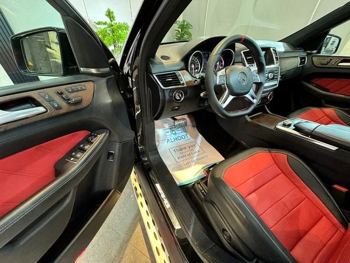 Подержанный Mercedes-Benz M-Class 550 III (W166), 4.7 л, 2015 в Шардже от Ayoon Alhoot Motors Черный цвет. GCC | AUTO.AE