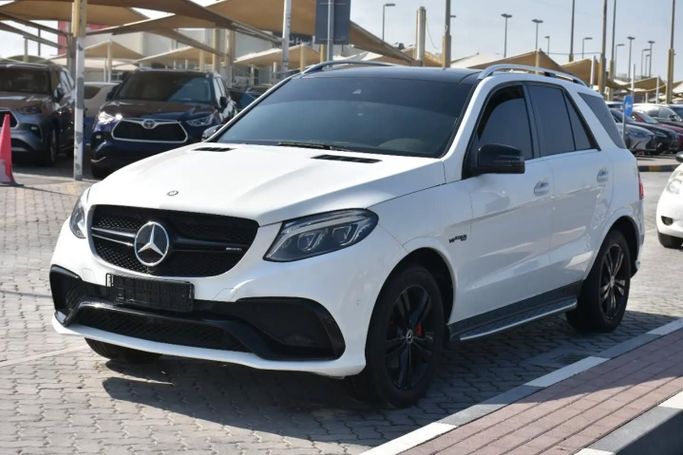 Подержанный Mercedes-Benz M-Class 350 III (W166), 3.5 л, 2014 в Шардже от Alfaris Used Cars Белый цвет. Other | AUTO.AE