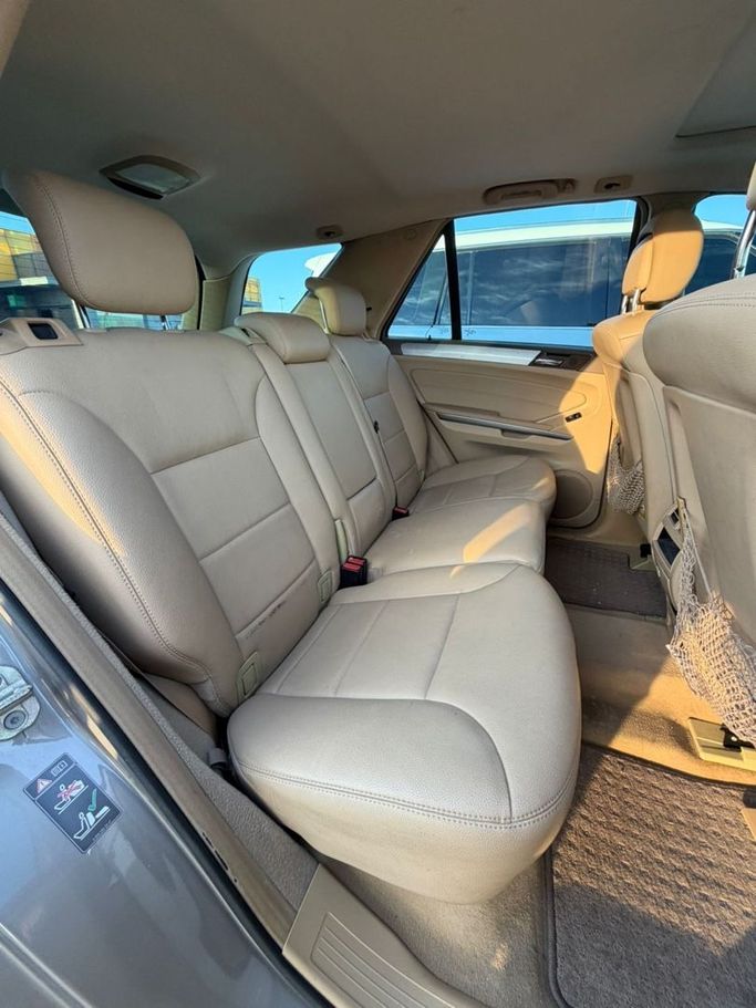 Подержанный Mercedes-Benz M-Class 350 II (W164) Рестайлинг, 3.5 л, 2009 в Шардже от Malmo Used Cars Бронзовый цвет. GCC | AUTO.AE