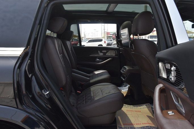Подержанный Mercedes-Benz Maybach GLS 480 I, 3.0 л, 2021 в Шардже от Alfaris Used Cars Белый цвет.  | AUTO.AE