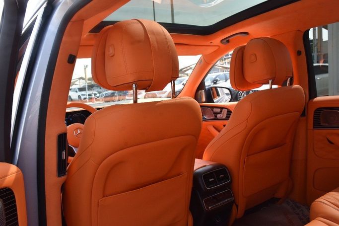 Подержанный Mercedes-Benz Maybach GLS 480 I, 3.0 л, 2022 в Шардже от Alfaris Used Cars Серебристый цвет.  | AUTO.AE