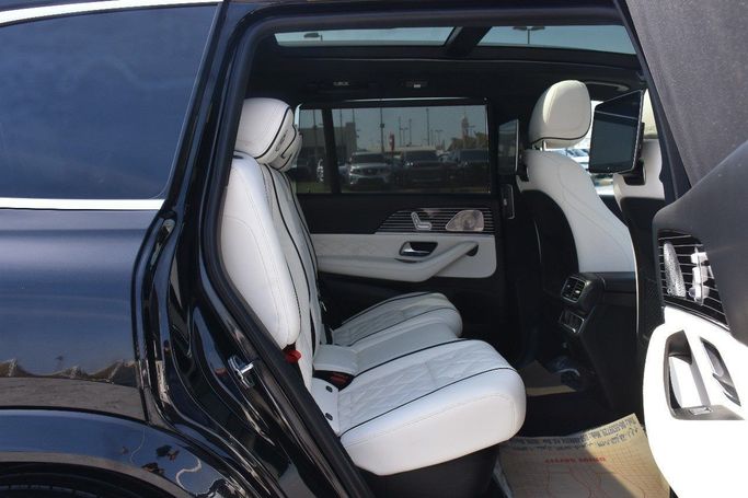 Подержанный Mercedes-Benz Maybach GLS 480 I, 3.0 л, 2022 в Шардже от Alfaris Used Cars Черный цвет.  | AUTO.AE