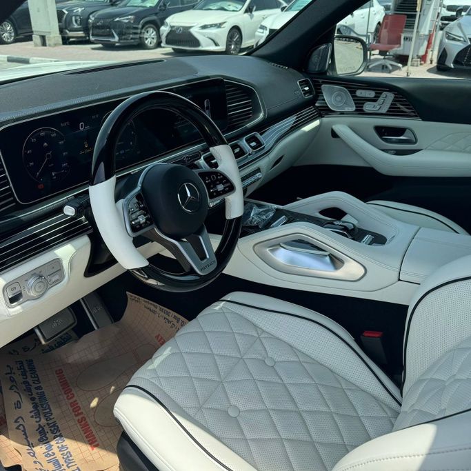 Подержанный Mercedes-Benz Maybach GLS 480 I, 3.0 л, 2021 в Шардже от Alfaris Used Cars Белый цвет.  | AUTO.AE