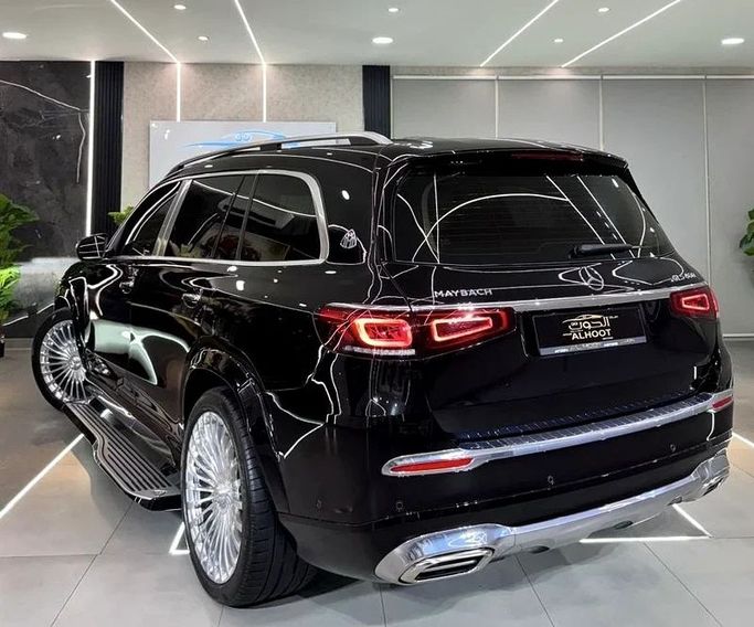 Подержанный Mercedes-Benz Maybach GLS 600 I Рестайлинг, 4.0 л, 2023 в Шардже от Ayoon Alhoot Motors Черный цвет. GCC | AUTO.AE