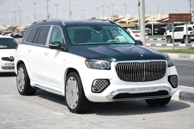 Подержанный Mercedes-Benz Maybach GLS 600 I Рестайлинг, 4.0 л, 2024 в Шардже от Alfaris Used Cars Другой цвет цвет.  | AUTO.AE