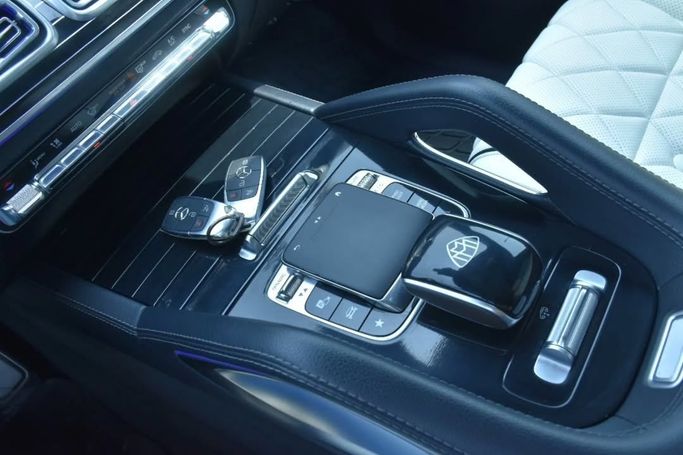 Used Mercedes-Benz Maybach GLS 600 I, 4.0 l, 2020 in Sharjah by Alfaris Used Cars, White color.  | AUTO.AE