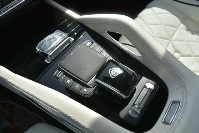 Подержанный Mercedes-Benz Maybach GLS 600 I, 4.0 л, 2022 в Шардже от Alfaris Used Cars Черный цвет. Other | AUTO.AE