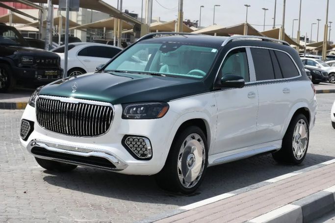 Подержанный Mercedes-Benz Maybach GLS 600 I Рестайлинг, 4.0 л, 2024 в Шардже от Alfaris Used Cars Белый цвет. Other | AUTO.AE