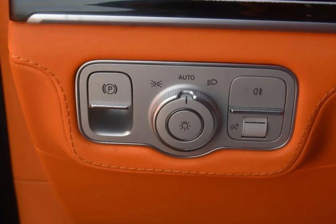 Used Mercedes-Benz Maybach GLS 600 I Facelift, 4.0 l, 2024 in Sharjah by Alfaris Used Cars, Black color. Other | AUTO.AE