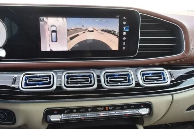 Used Mercedes-Benz Maybach GLS 600 I, 4.0 l, 2022 in Sharjah by Alfaris Used Cars, Grey color. Other | AUTO.AE