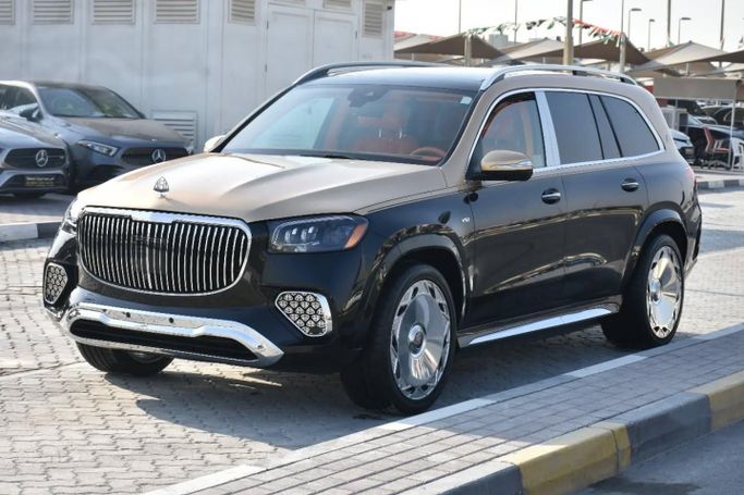 Подержанный Mercedes-Benz Maybach GLS 600 I, 4.0 л, 2021 в Шардже от Alfaris Used Cars Черный цвет. Other | AUTO.AE