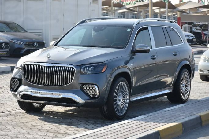 Подержанный Mercedes-Benz Maybach GLS 600 I Рестайлинг, 4.0 л, 2024 в Шардже от Alfaris Used Cars Серебристый цвет. Other | AUTO.AE