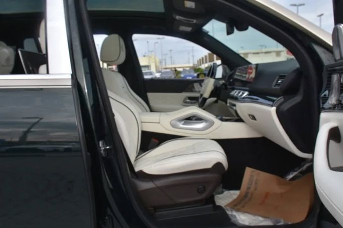 Used Mercedes-Benz Maybach GLS 600 I, 4.0 l, 2022 in Sharjah by Alfaris Used Cars, Black color. Other | AUTO.AE