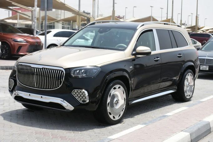 Подержанный Mercedes-Benz Maybach GLS 600 I Рестайлинг, 4.0 л, 2025 в Шардже от Alfaris Used Cars Черный цвет. Other | AUTO.AE