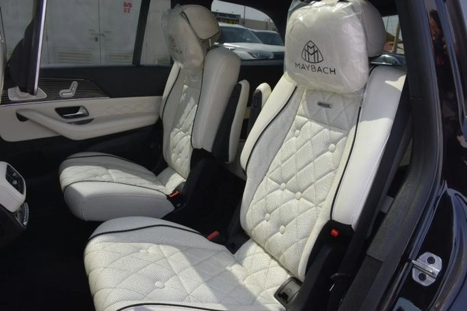Подержанный Mercedes-Benz Maybach GLS 600 I, 4.0 л, 2022 в Шардже от Alfaris Used Cars Черный цвет. Other | AUTO.AE