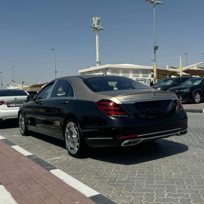 Подержанный Mercedes-Benz Maybach S-Class 560 I (X222) Рестайлинг, 4.0 л, 2019 в Шардже от Alfaris Used Cars Черный цвет. Other | AUTO.AE