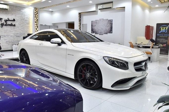 Used Mercedes-Benz S-Class AMG 63 AMG III (W222, C217), 5.5 l, 2016 in Sharjah by Honey Gidosha Used Cars Tr., White color.  | AUTO.AE