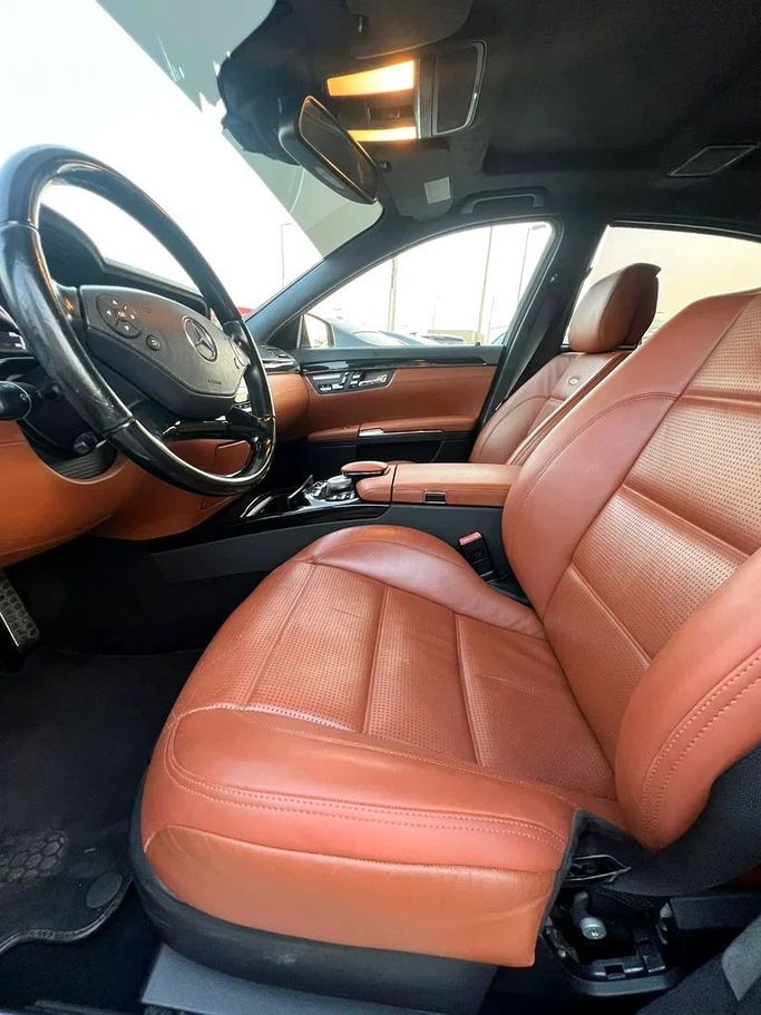 Used Mercedes-Benz S-Class AMG 63 AMG II (W221) Facelift, 6.2 l, 2010 in Sharjah by Al Haram Al Masy, Black color. GCC Specs | AUTO.AE