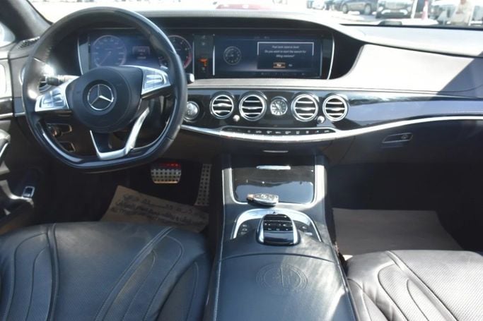 Подержанный Mercedes-Benz S-Class AMG 63 AMG III (W222, C217), 5.5 л, 2015 в Шардже от Alfaris Used Cars Белый цвет. Other | AUTO.AE