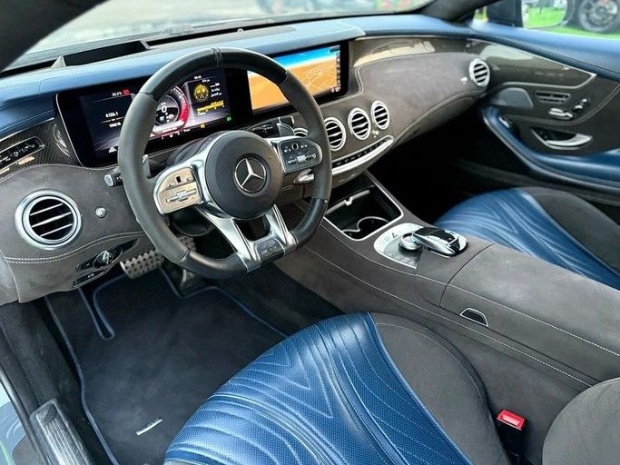 Подержанный Mercedes-Benz S-Class AMG 63 AMG III (W222, C217), 5.5 л, 2015 в Шардже от Hayan Alkhudari Used Cars Серый цвет. Японская | AUTO.AE