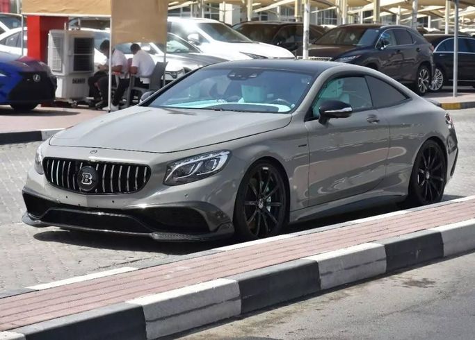 Подержанный Mercedes-Benz S-Class AMG 63 AMG III (W222, C217), 5.5 л, 2015 в Шардже от Alfaris Used Cars Серый цвет. Other | AUTO.AE