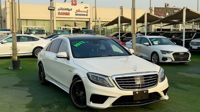 Подержанный Mercedes-Benz S-Class AMG 63 AMG Long III (W222, C217), 5.5 л, 2017 в Шардже от Badar Used Cars Белый цвет. Японская | AUTO.AE