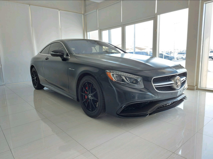 Подержанный Mercedes-Benz S-Class 560 VI (W222, C217) Рестайлинг, 4.0 л, 2017 в Шардже от MK Cars Черный цвет. Американская | AUTO.AE