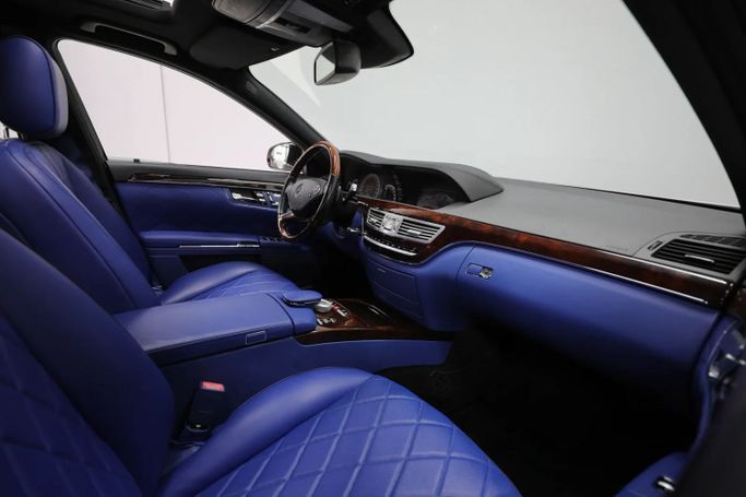 Used Mercedes-Benz S-Class 350 V (W221) Facelift, 3.5 l, 2010 in Sharjah by Al Qassem Cars Trading, White color. GCC Specs | AUTO.AE