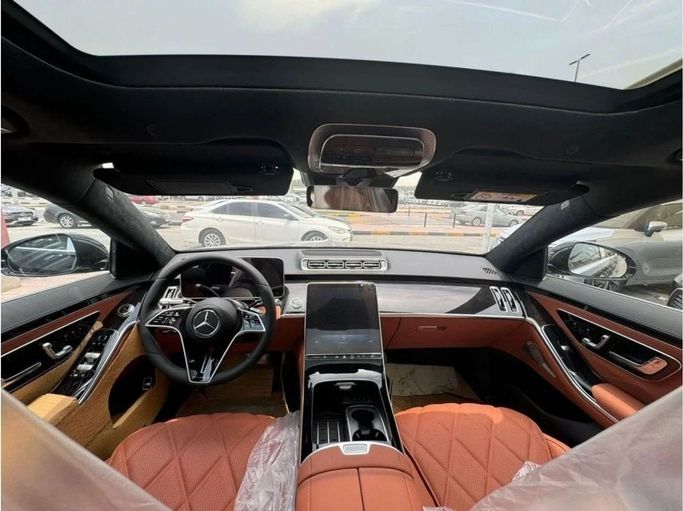 New Mercedes-Benz S-Class 450 4MATIC VII (W223), 3.0 l, 2024 in Sharjah by Nour Alnukhba Motors, Black color. Other | AUTO.AE